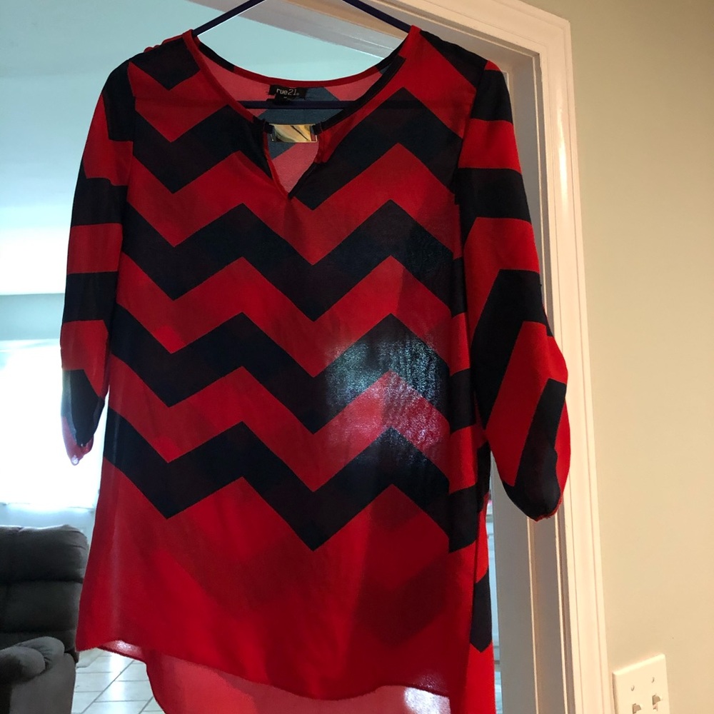 Chevron top